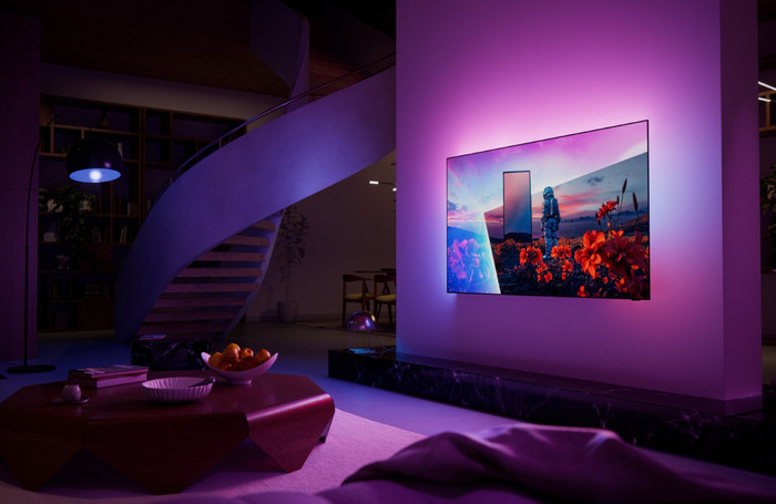 Philips Ambilight 55" OLED811 (2026) product in gebruik