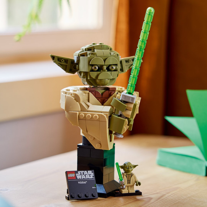 LEGO Star Wars - Le Buste de Yoda 75438 produit à l'usage