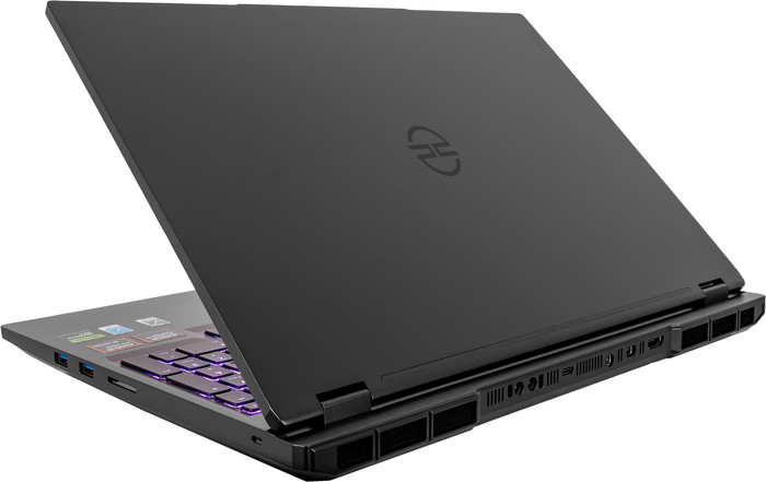 PCSpecialist Recoil 16 AMD 5070 Ti Azerty achterkant