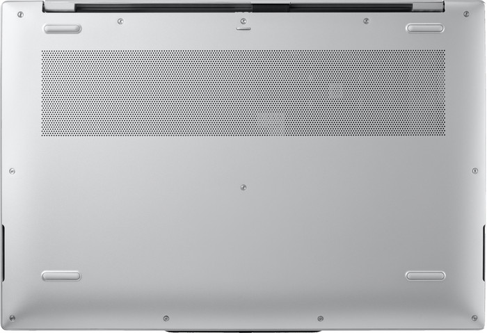 Acer Swift Air OLED Copilot+ PC SFA16-61M-R7WG bottom