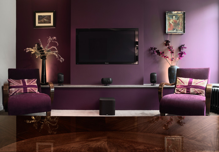 Bowers & Wilkins M1 Duo Pack Black product in use