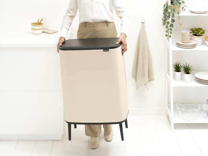 Brabantia Bo Touch Bin Hi Poubelle 60 Litres Soft Beige produit à l'usage
