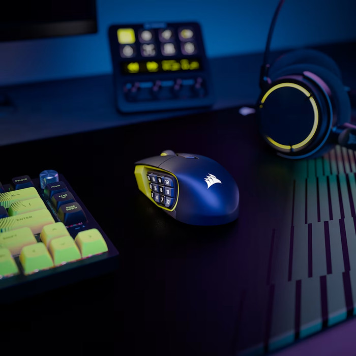 Corsair Scimitar Elite Wireless SE Souris Gamer produit à l'usage