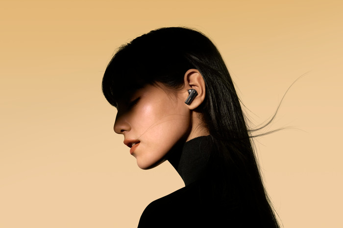 Huawei FreeBuds 4 Pro Zwart product in gebruik