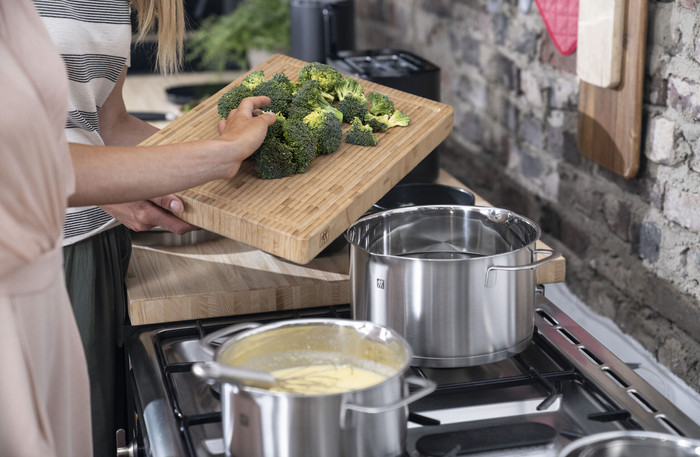 Demeyere Zwilling TrueFlow cookware set product in use