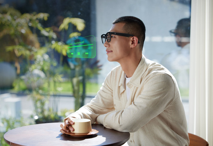 Rokid Glasses product in gebruik