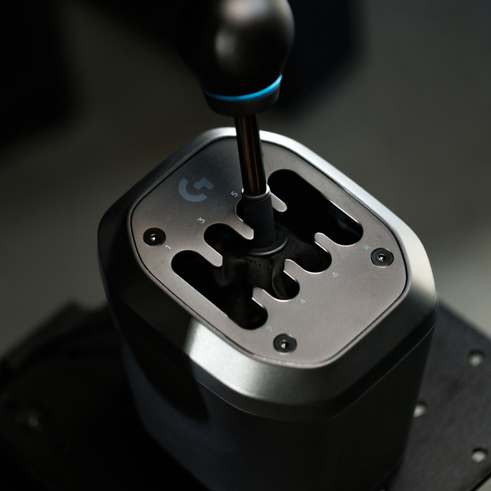 Logitech G RS H Shifter product in gebruik