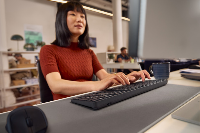 HP 490C Multi-Device Dual-Mode Clavier et Souris Noir AZERTY produit à l'usage