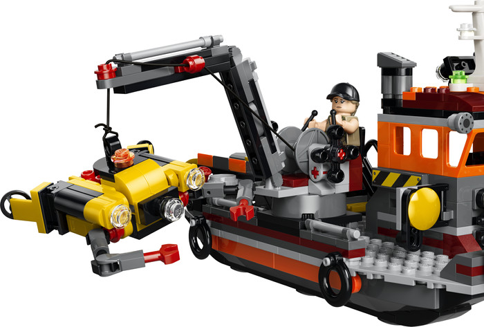 LEGO Jurassic World - L'Attaque du Bateau par Le Mosasaure 77983 détail