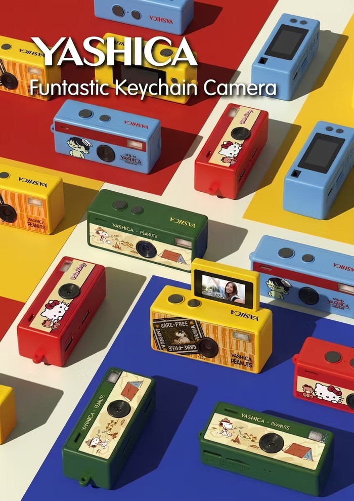 Yashica Funtastic Keychain Camera Peanuts Sweet Dreams Home product in gebruik