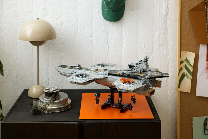 LEGO Marvel S.H.I.E.L.D. Helicarrier 76354 visual leverancier