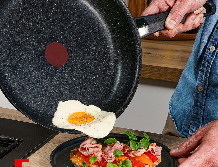 Tefal Ceramic Control Grey Wok 28 cm produit à l'usage