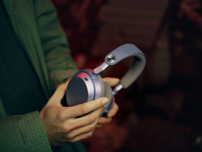 Sennheiser Momentum 5 Lavender product in gebruik
