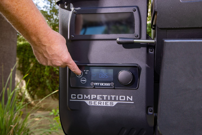 Pitboss Competition 1250 product in gebruik