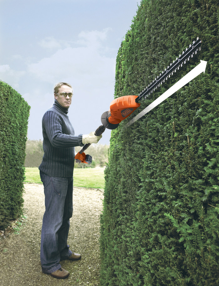 BLACK+DECKER GTC1843L20-QW product in gebruik