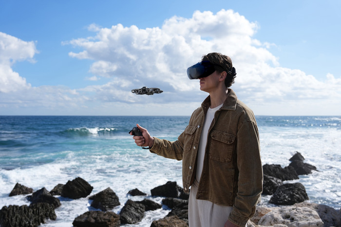 DJI Avata 360 Motion Fly More Combo + Goggles N3 + RC Motion 3 product in gebruik