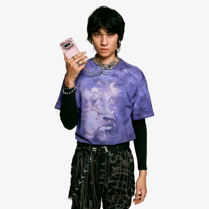 Nothing Phone (4a) 256 Go Rose 5G produit à l'usage