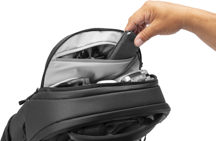 Peak Design Sac à dos de voyage 30 L v2 Black détail