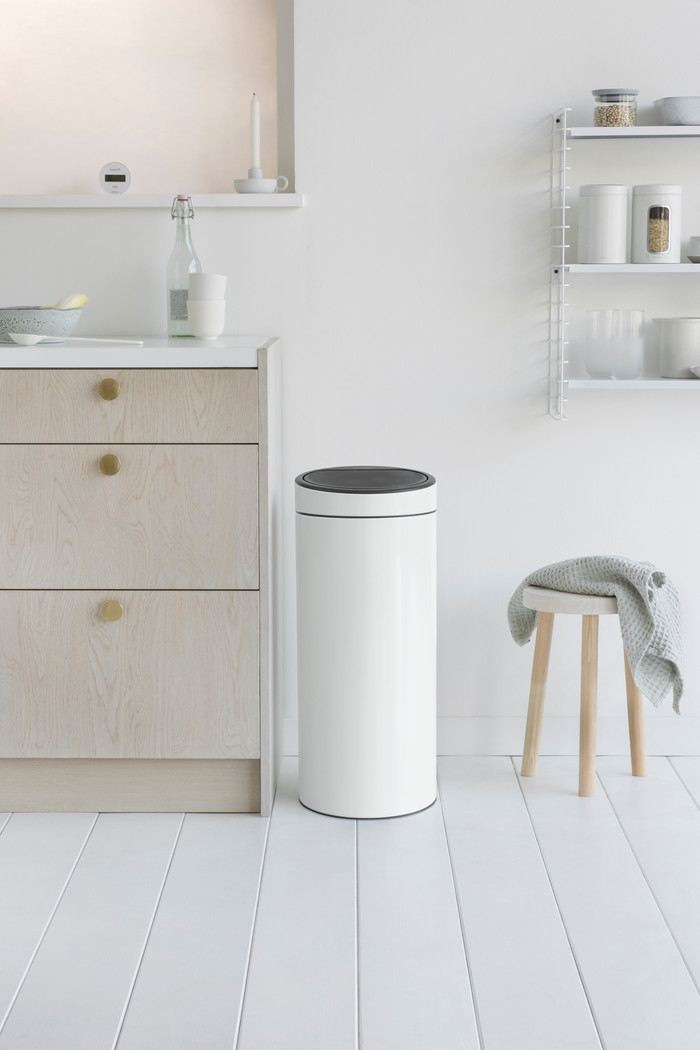 Brabantia Touch Bin 30L White + Trash Bags (120 units) product in use