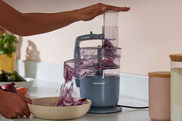 Kenwood Multipro Go FDP23.380GY Storm Blue product in gebruik