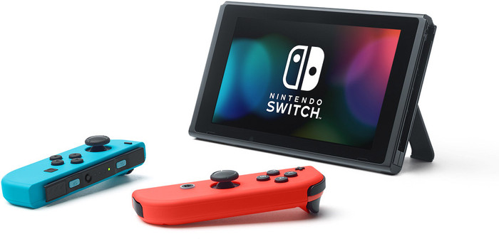Nintendo Switch Rood/Blauw + Mario Kart 8 Deluxe + BlueBuilt Beschermhoes accessoire
