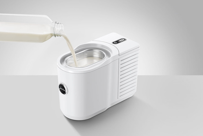Jura Cool Control 0.6 L Wit (EB) product in gebruik
