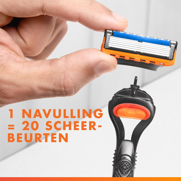 Gillette Fusion5 Power + 17 Replacement Blades detail