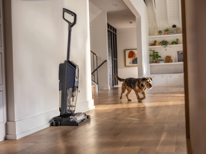 Bissell CrossWave HydroScrub Pro product in gebruik