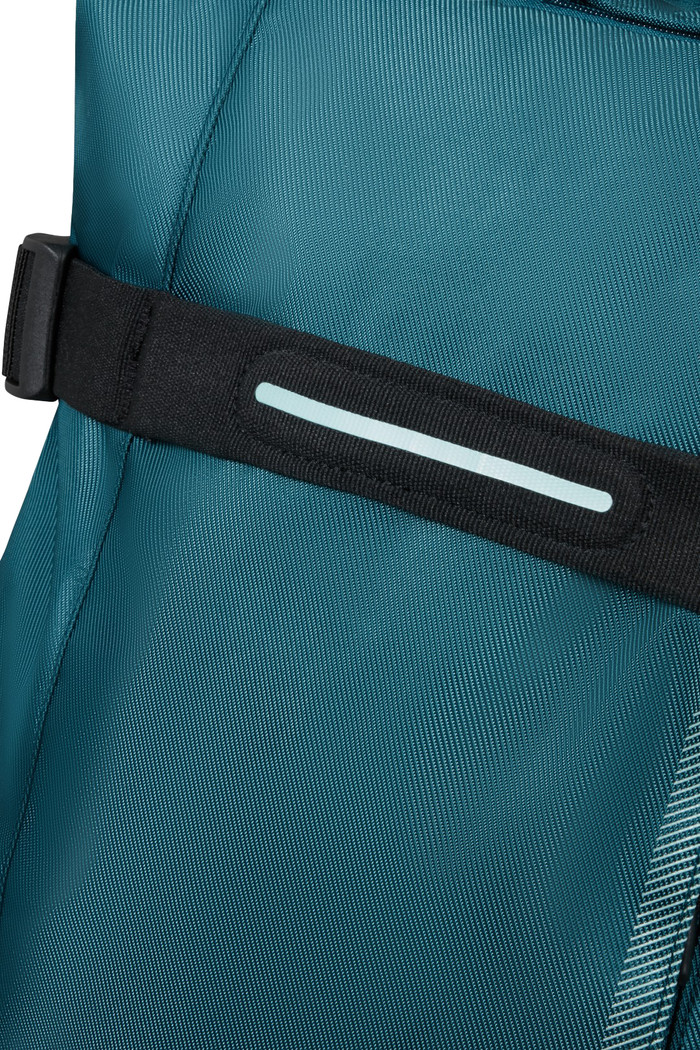 American Tourister DUFFLE/WH S TOTALLY TEAL detail