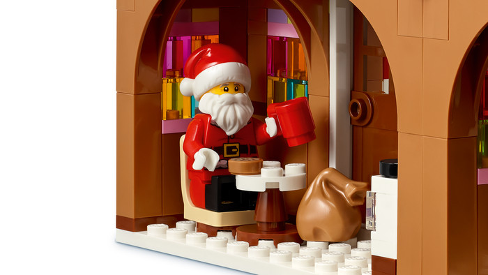 LEGO Winter Gingerbread House 40809 detail