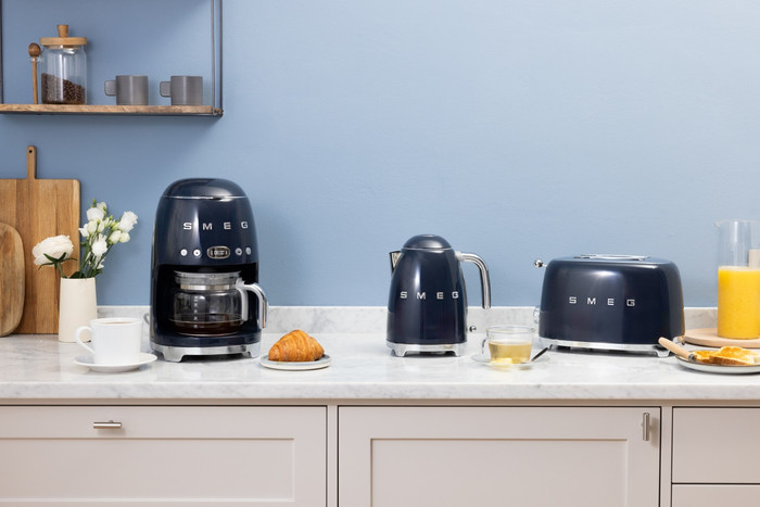 SMEG KLF03NBEU Navy Blue produit à l'usage