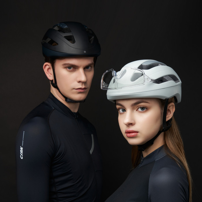 CRNK Angler Glossy Wit M product in gebruik