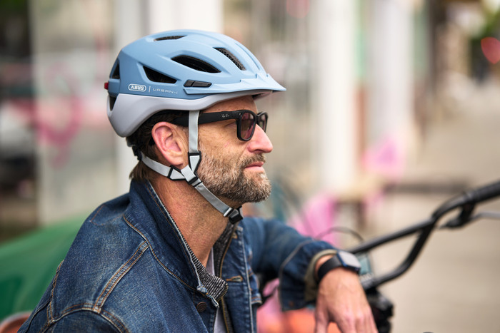 ABUS Urban-I 4.0 ACE Blue M product in use