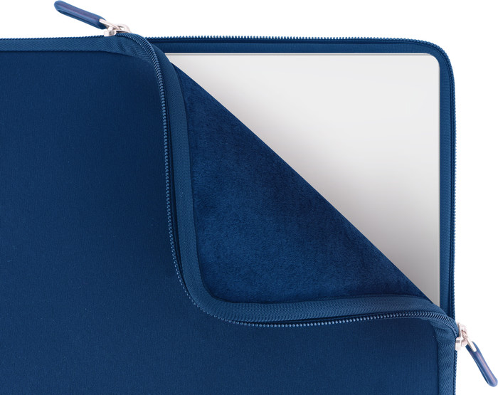 BlueBuilt Housse pour PC Portables pour Apple MacBook Neo Bleu intérieur