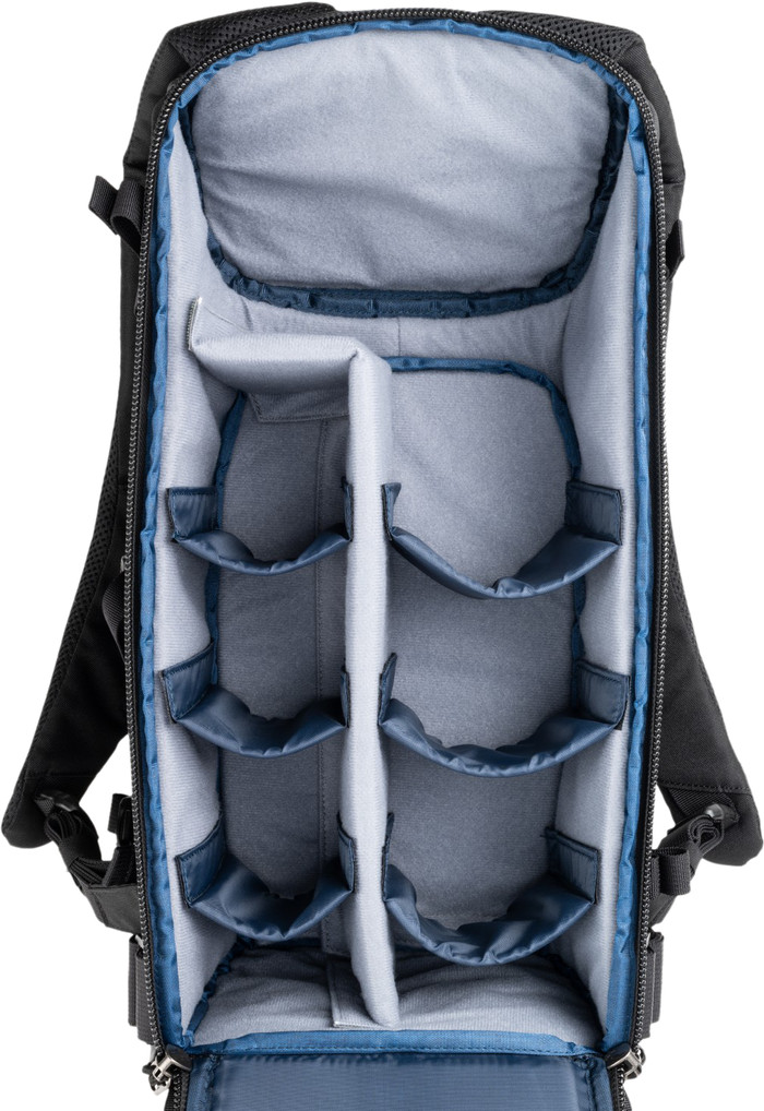 Think Tank DarkLight Backpack 14 L Noir intérieur
