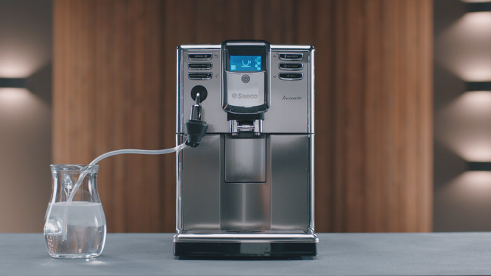 Philips / Saeco Melkreiniger CA6705/10 product in gebruik