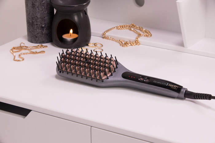 Remington CB7480 Keratin Protect Straight Brush avant