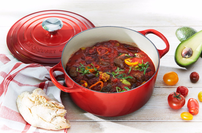 Le Creuset Signature Round Dutch Oven 26cm Cerise product in use