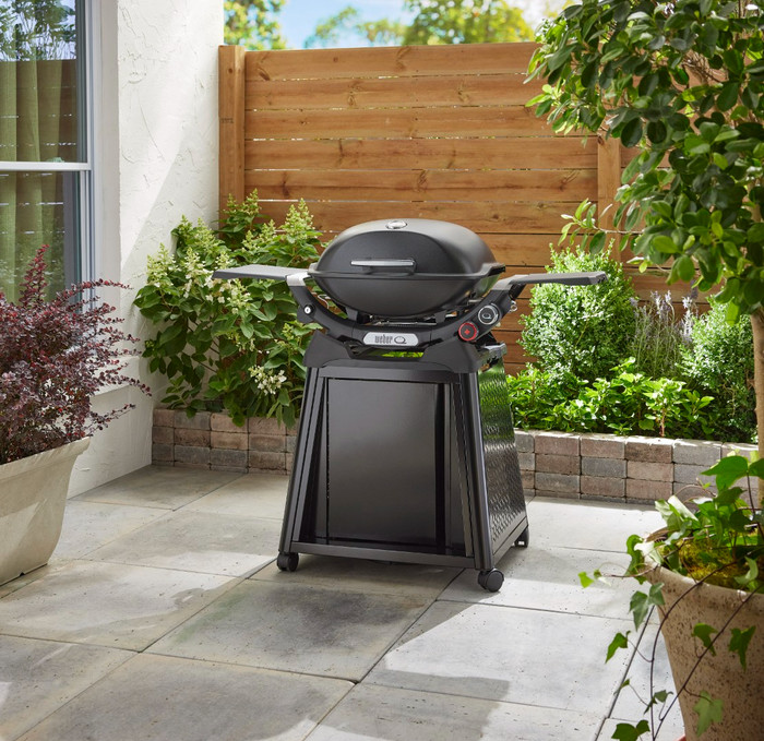 Weber Q2800N+ met Onderstel product in gebruik