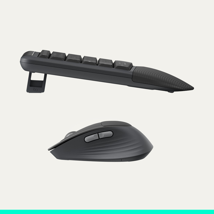 Logitech MK880 Signature Comfort Plus Wireless Keyboard and Mouse Combo Graphite QWERTY detail