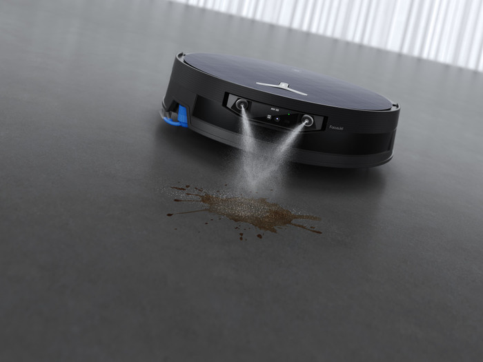 Ecovacs DEEBOT X12 OmniCyclone product in gebruik