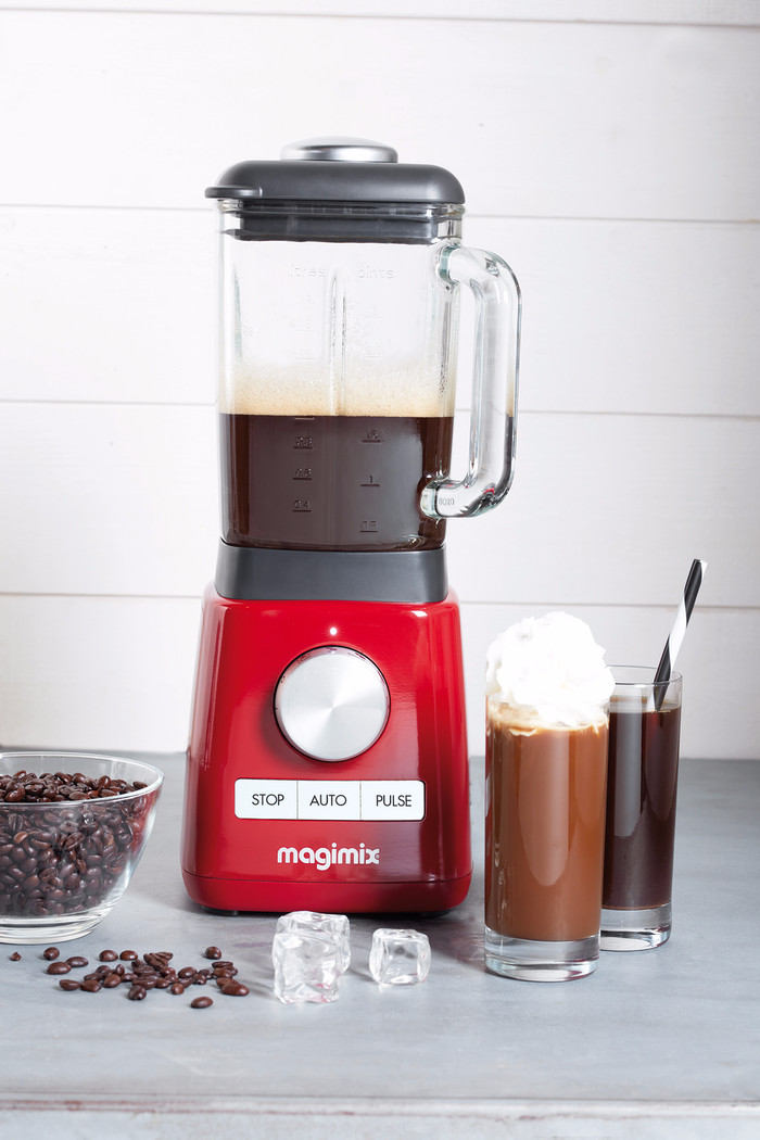Magimix Power Blender 4 Red product in use