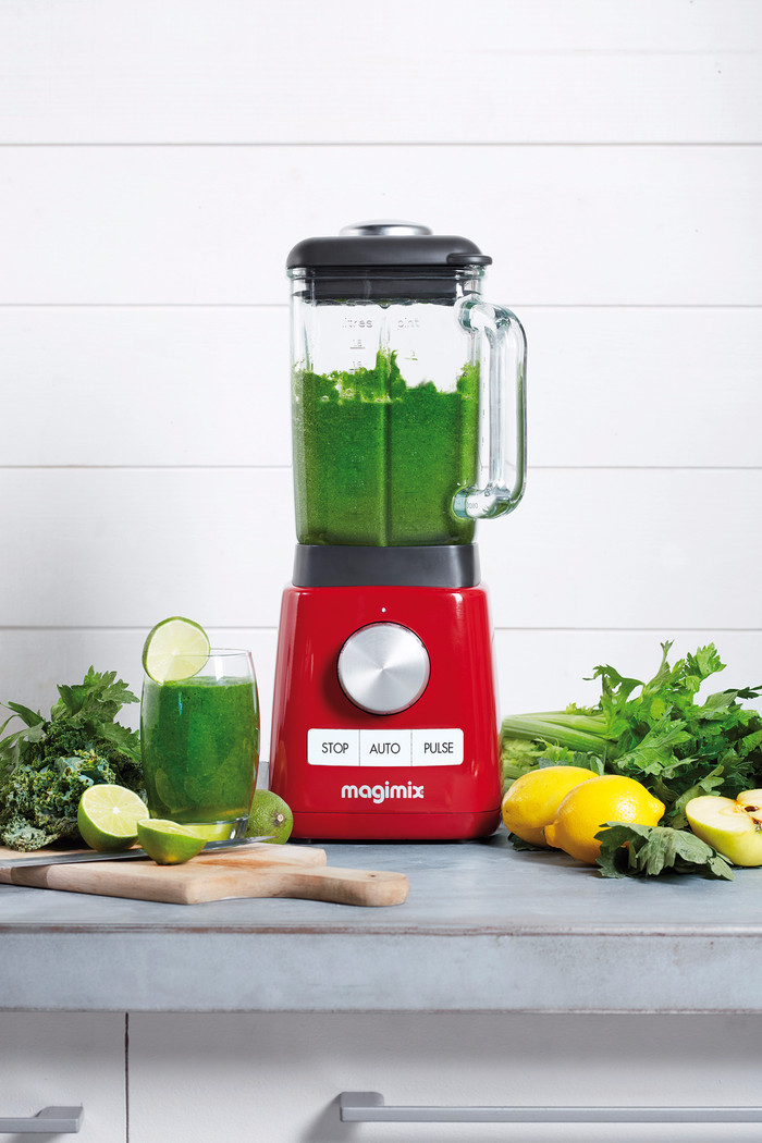 Magimix Power Blender 4 Red product in use