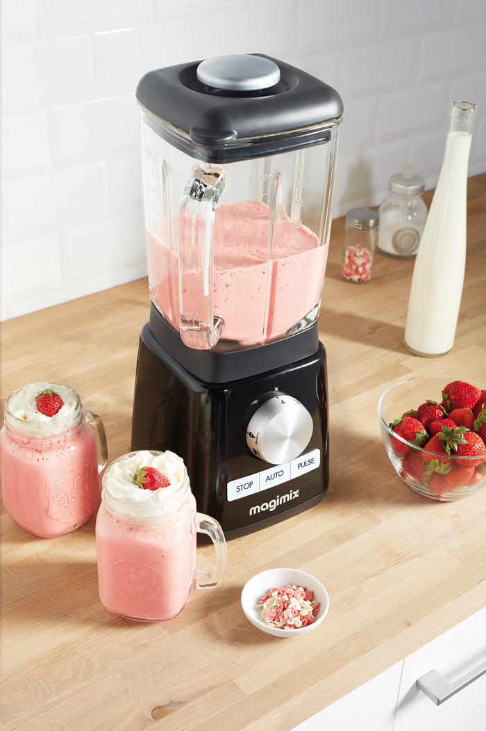 Magimix Power Blender 4 Zwart product in gebruik