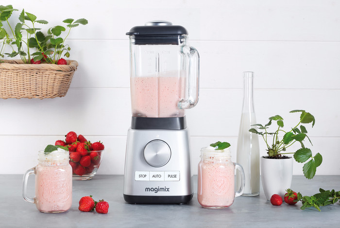 Magimix Power Blender 4 Mat Chroom product in gebruik
