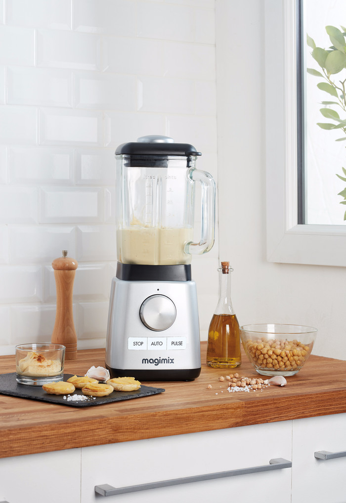 Magimix Power Blender 4 Mat Chroom product in gebruik