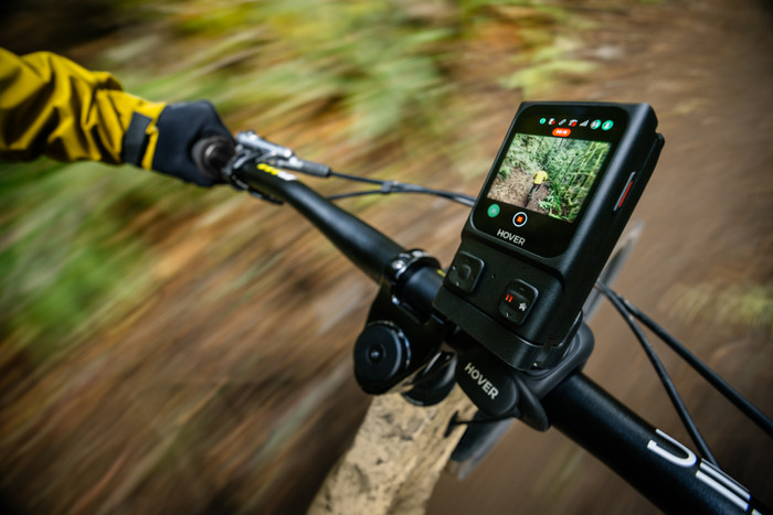 HoverAir X1 PRO MAX Ultimate Cycling Kit product in gebruik