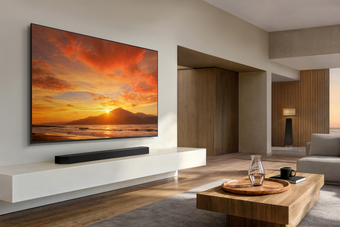 Samsung Neo QLED 100" QN80H (2026) produit à l'usage