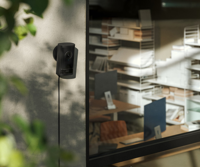 Ring Outdoor Camera Pro Fiche Noir produit à l'usage