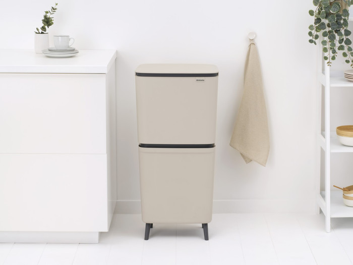 Brabantia SortUp Recycle Hi afvalemmer 25+10+10L Beige product in gebruik